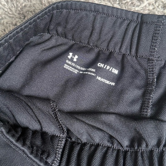 Under Armour Women's Athletic Black Shorts - Picture 2 of 3